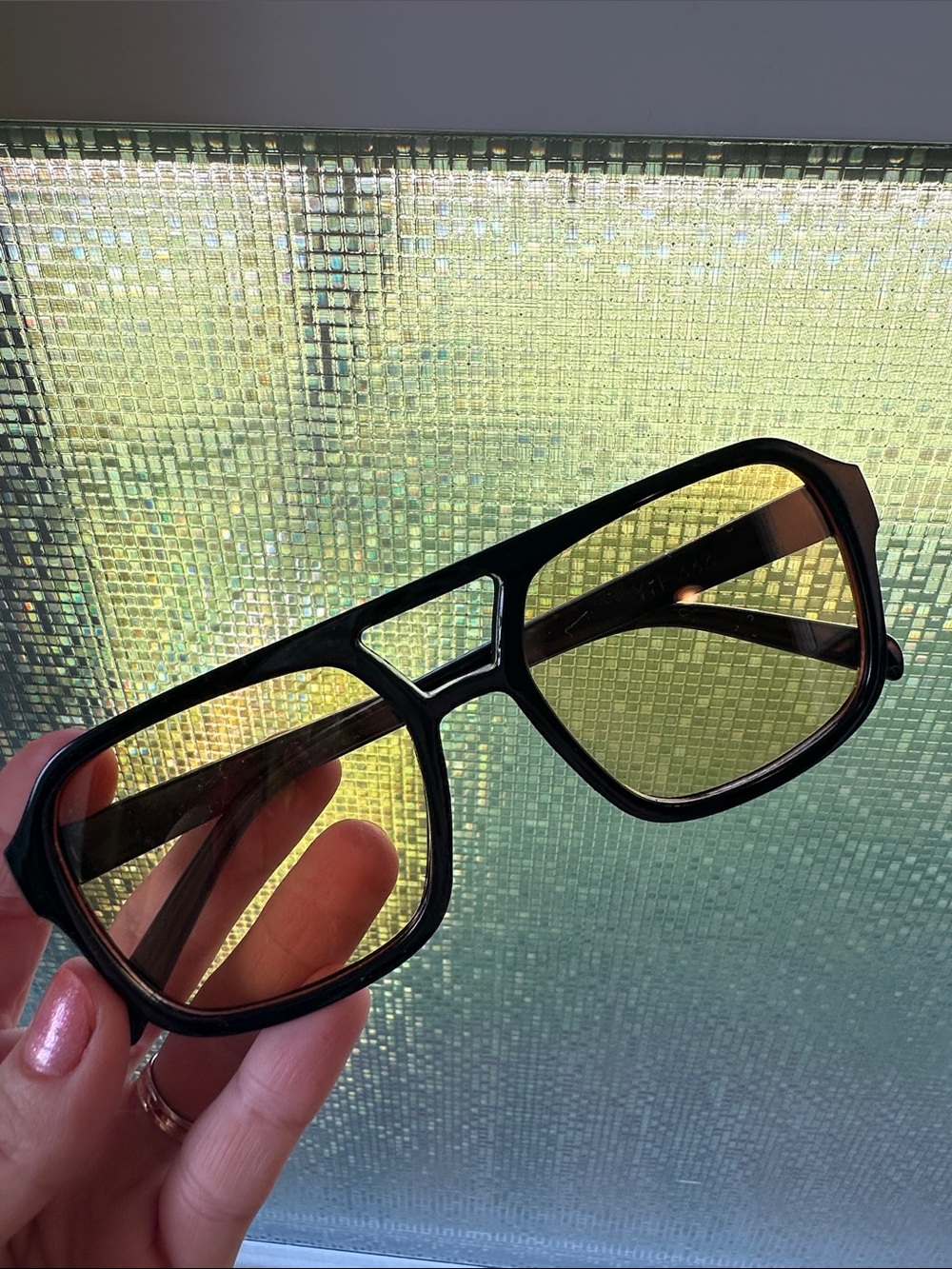 Black Oversized Geometric Sunglasses with Yellow Tint